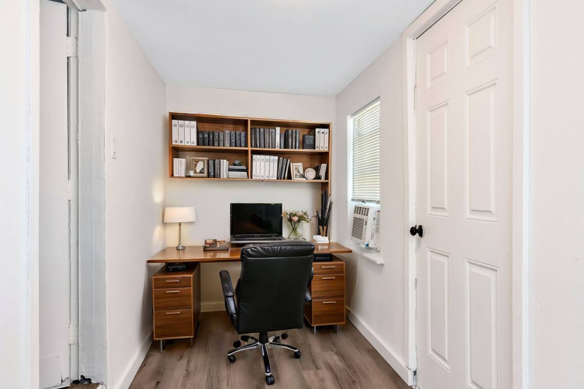 Apartment for rent at 107 E 11th St, Kemp, TX 75143