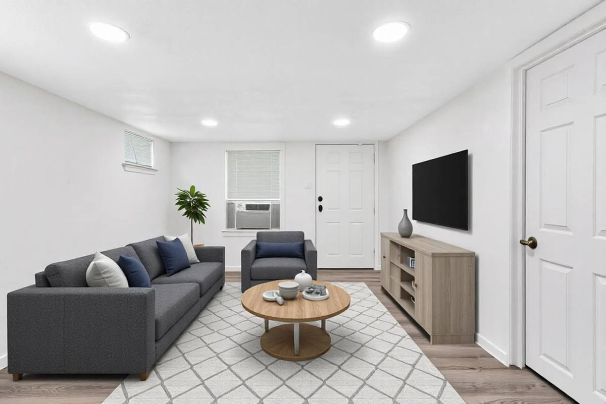 Apartment for rent at 107 E 11th St, Kemp, TX 75143