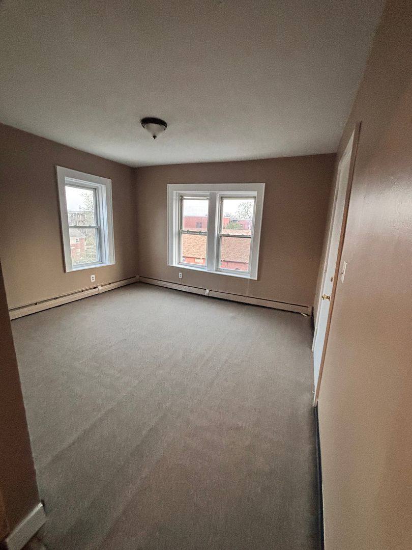 Apartment for rent at 24 Dover St, Springfield, MA 01107