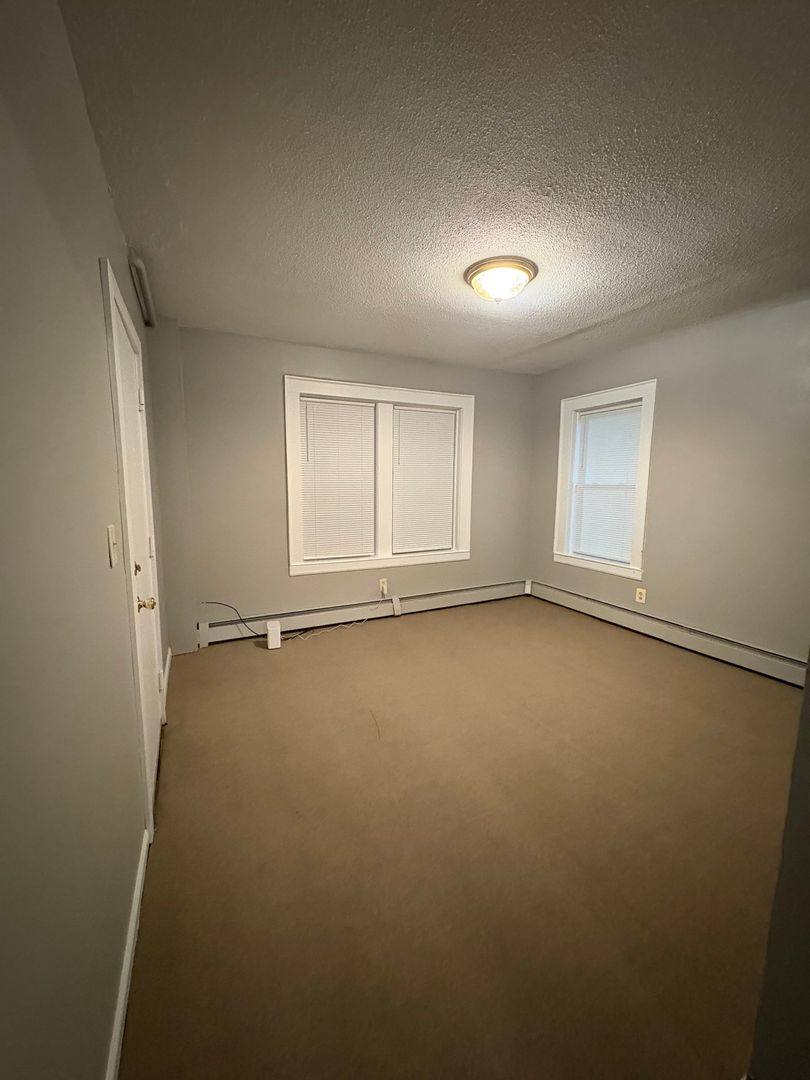 Apartment for rent at 24 Dover St, Springfield, MA 01107