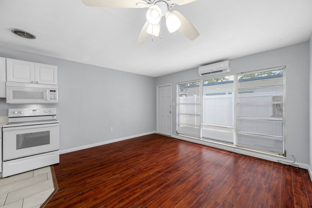 Apartment for rent at 3709 W San Rafael St, Tampa, FL 33629