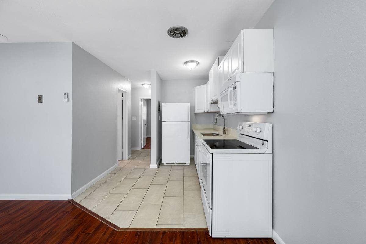 Apartment for rent at 3709 W San Rafael St, Tampa, FL 33629