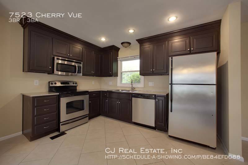 House for rent at 7523 Cherry Vue, Kansas City, MO 64131