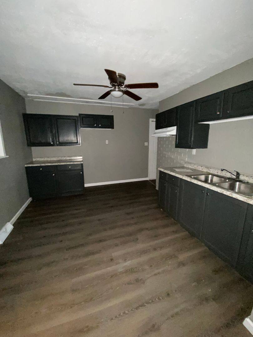 House for rent at 309 Green St, East Saint Louis, IL 62206