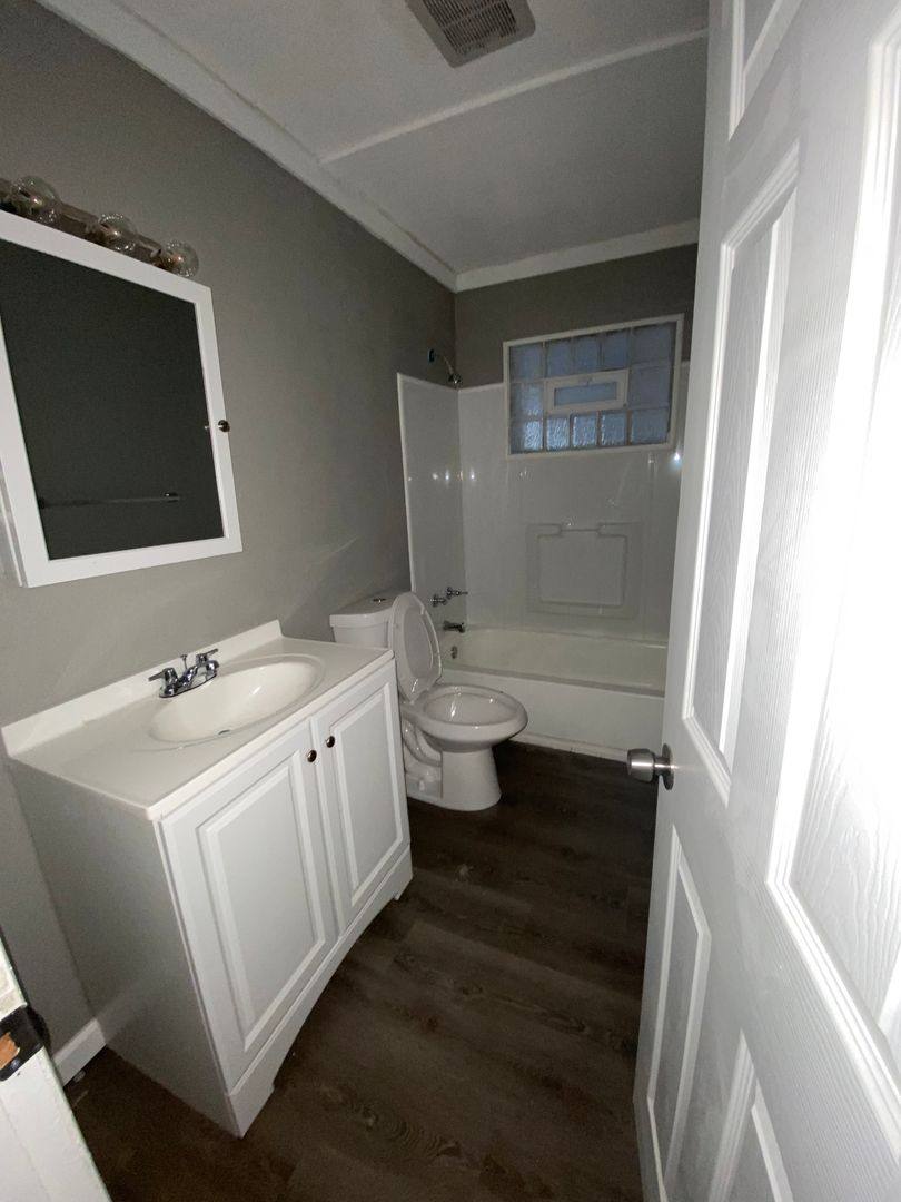 House for rent at 309 Green St, East Saint Louis, IL 62206