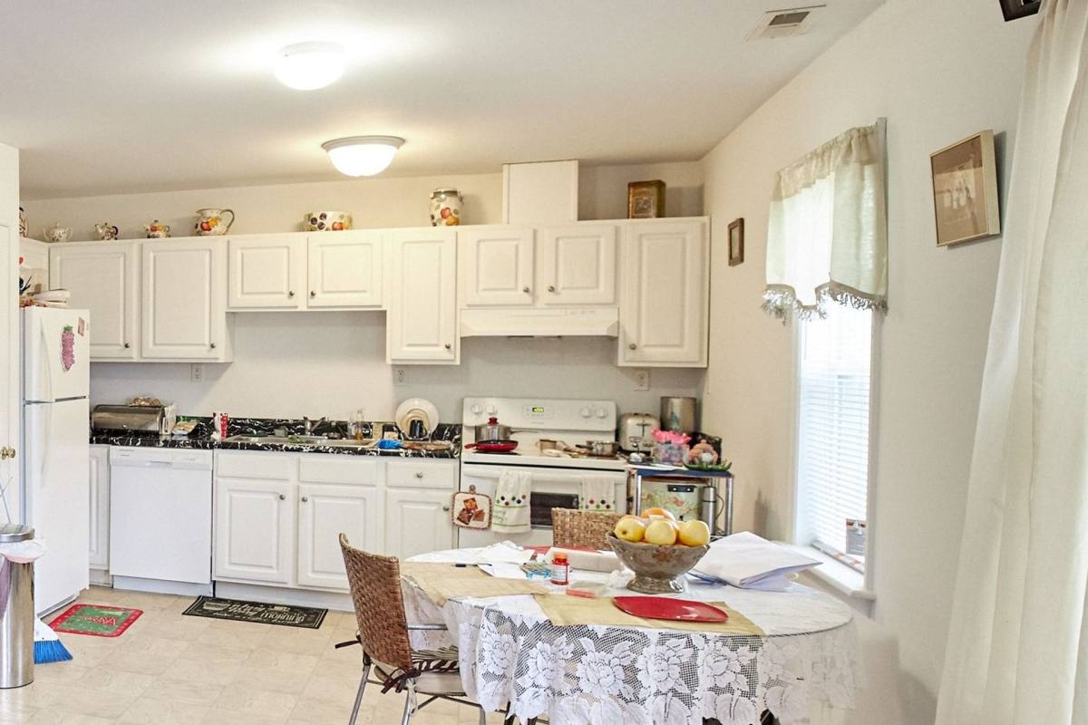 Apartment for rent at 103 Brewer Blvd, Warsaw, NC 28398