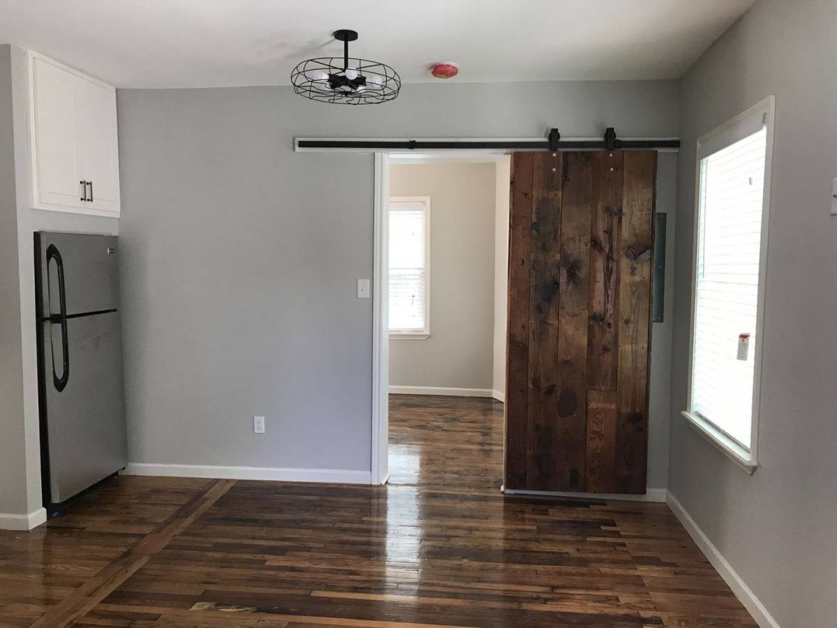 Apartment for rent at 811 May St, Fort Worth, TX 76104