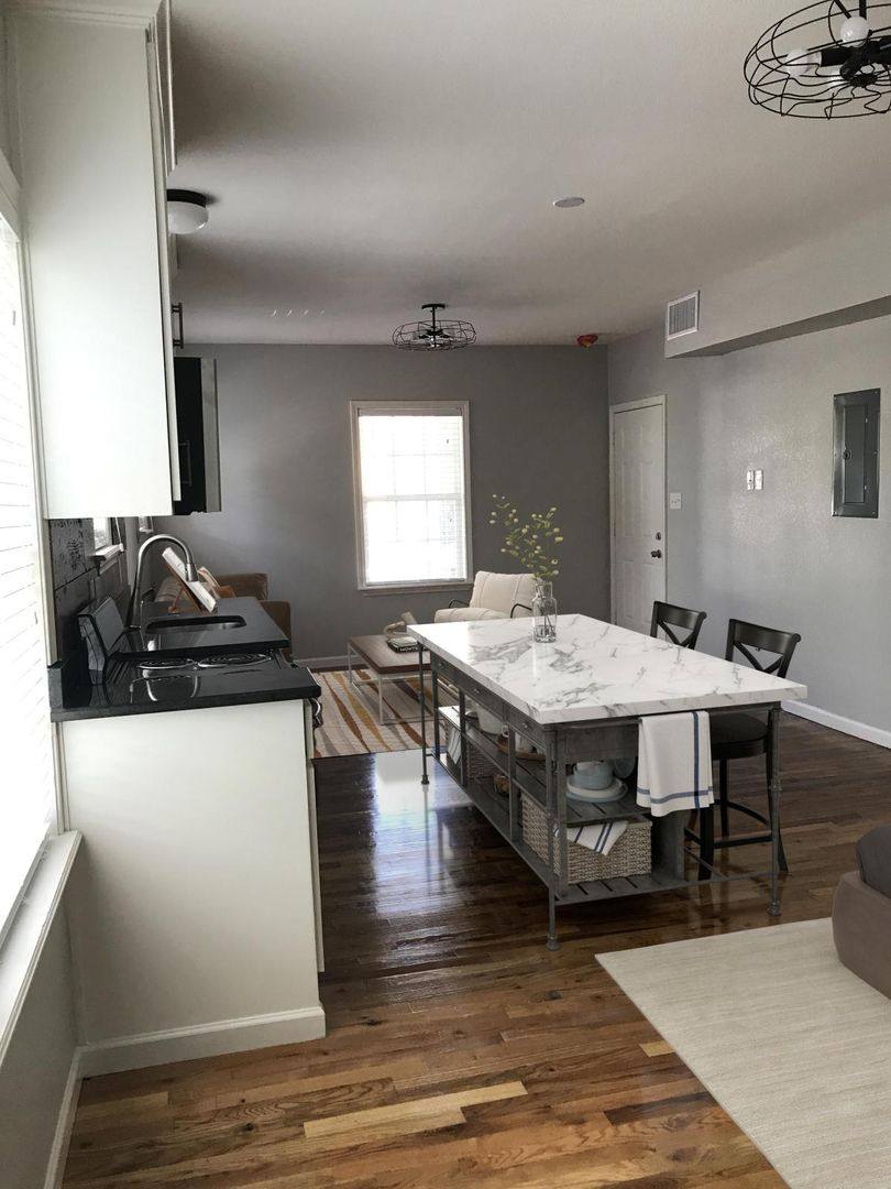 Apartment for rent at 811 May St, Fort Worth, TX 76104