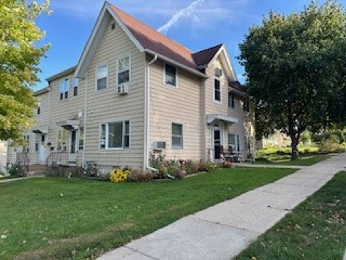Apartment for rent at 105 S 8th Ave, West Bend, WI 53095