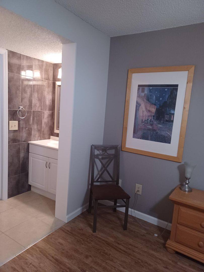Condo for rent at 1401 S Palmetto Ave, Daytona Beach, FL 32114