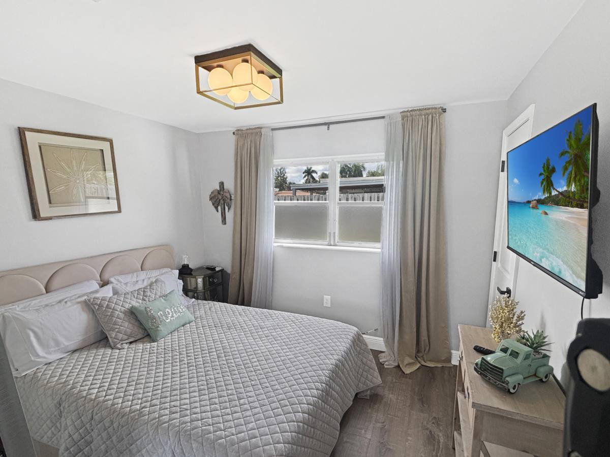 Apartment for rent at 100 SW 17th St #100, Pompano Beach, FL 33060