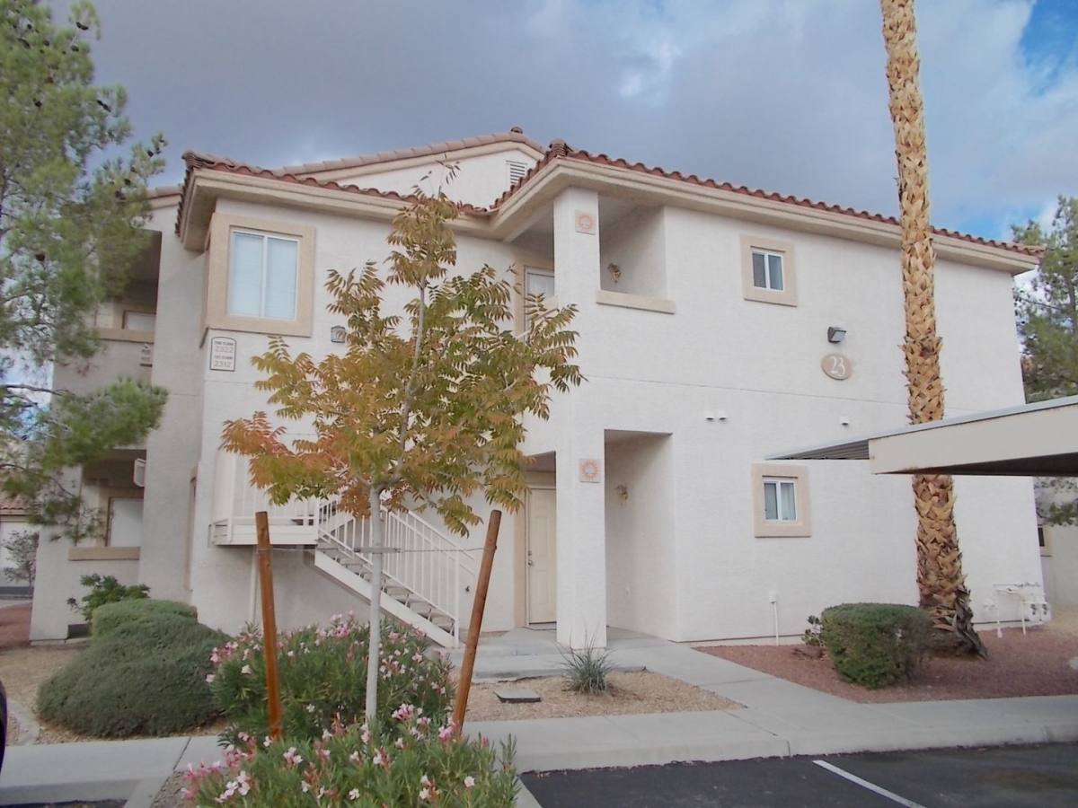 Apartment for rent at 855 N Stephanie St, Henderson, NV 89014