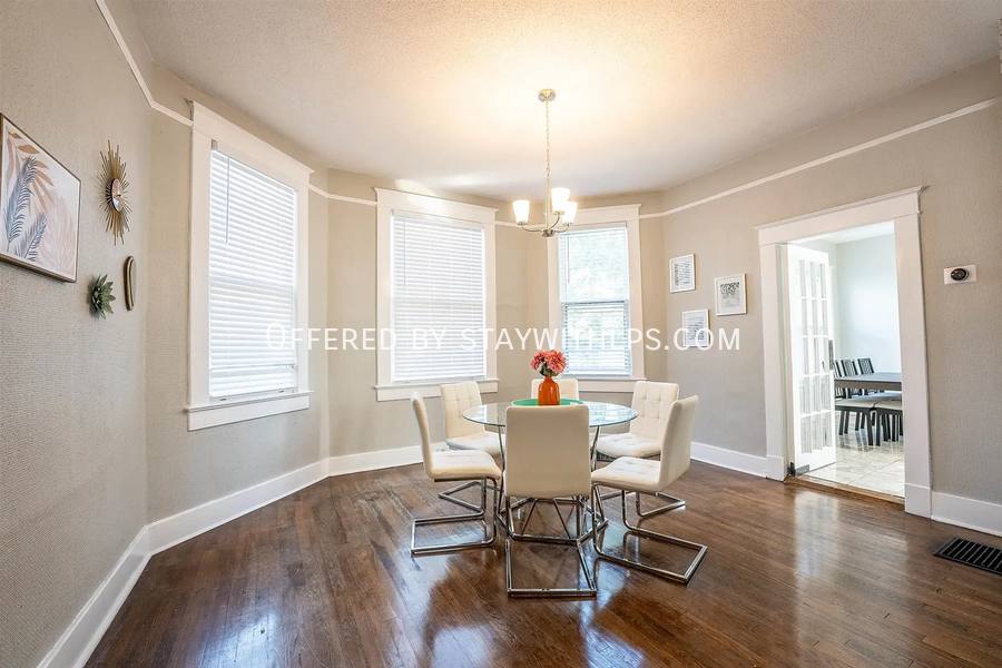 House for rent at 2035 Central Ave, Memphis, TN 38104