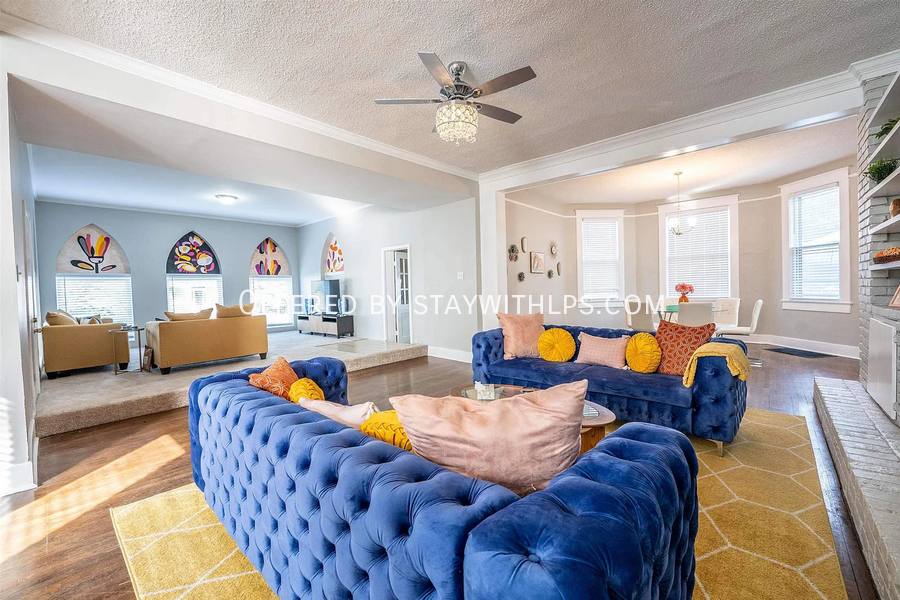 House for rent at 2035 Central Ave, Memphis, TN 38104