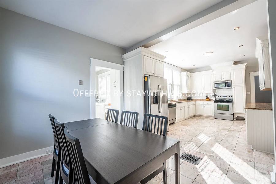 House for rent at 2035 Central Ave, Memphis, TN 38104