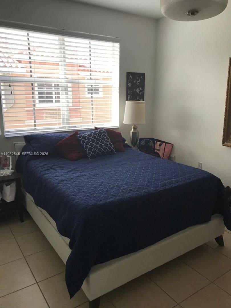 Townhouse for rent at 2142 Siena Way, Hollywood, FL 33021