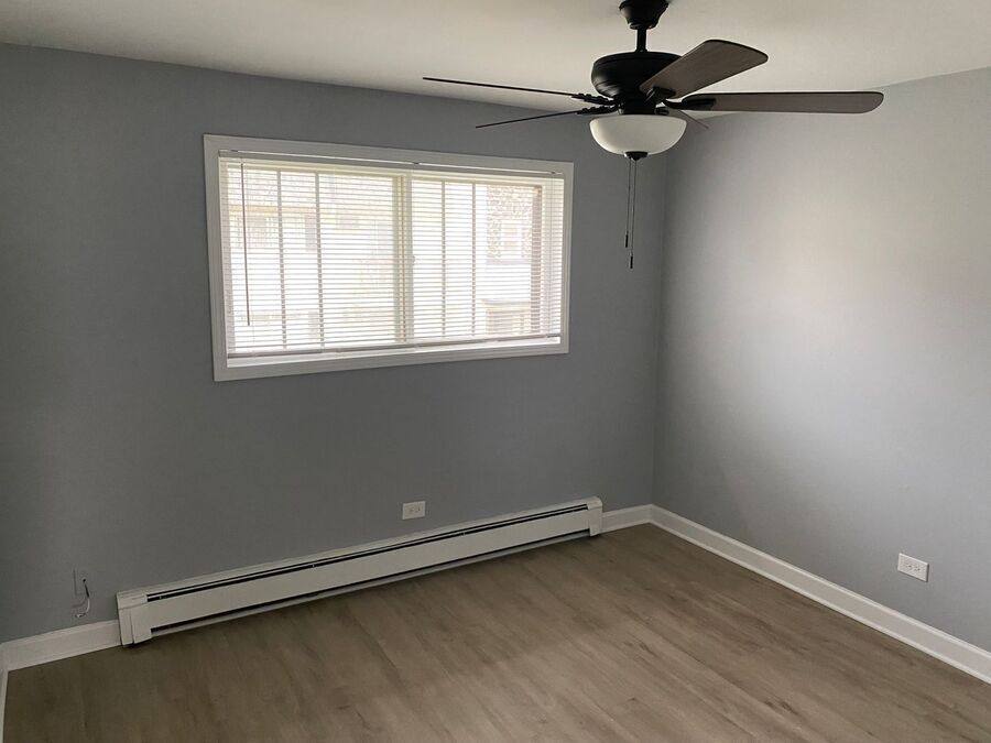 Apartment for rent at 3700 W 119th St #3C, Alsip, IL 60803