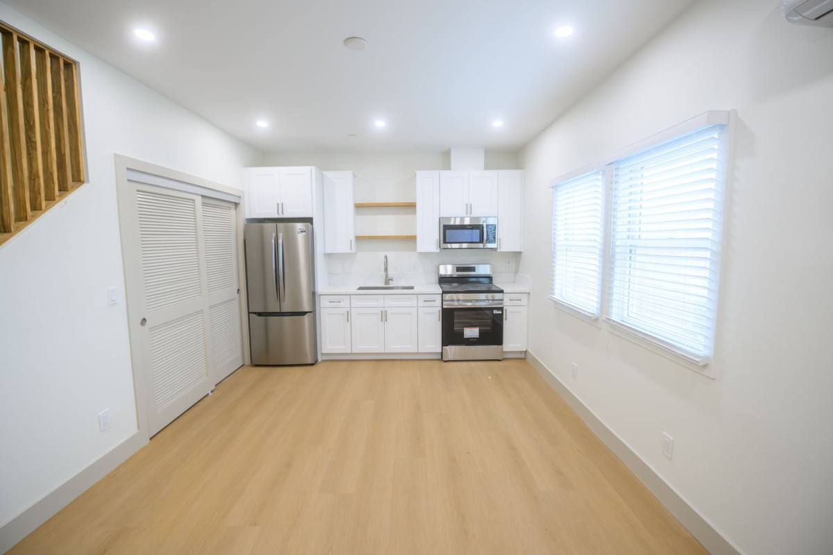 Apartment for rent at 629-31 26th St, San Diego, CA 92102