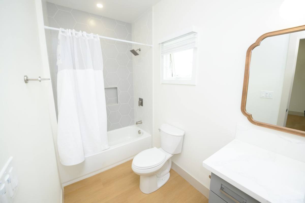 Apartment for rent at 629-31 26th St, San Diego, CA 92102