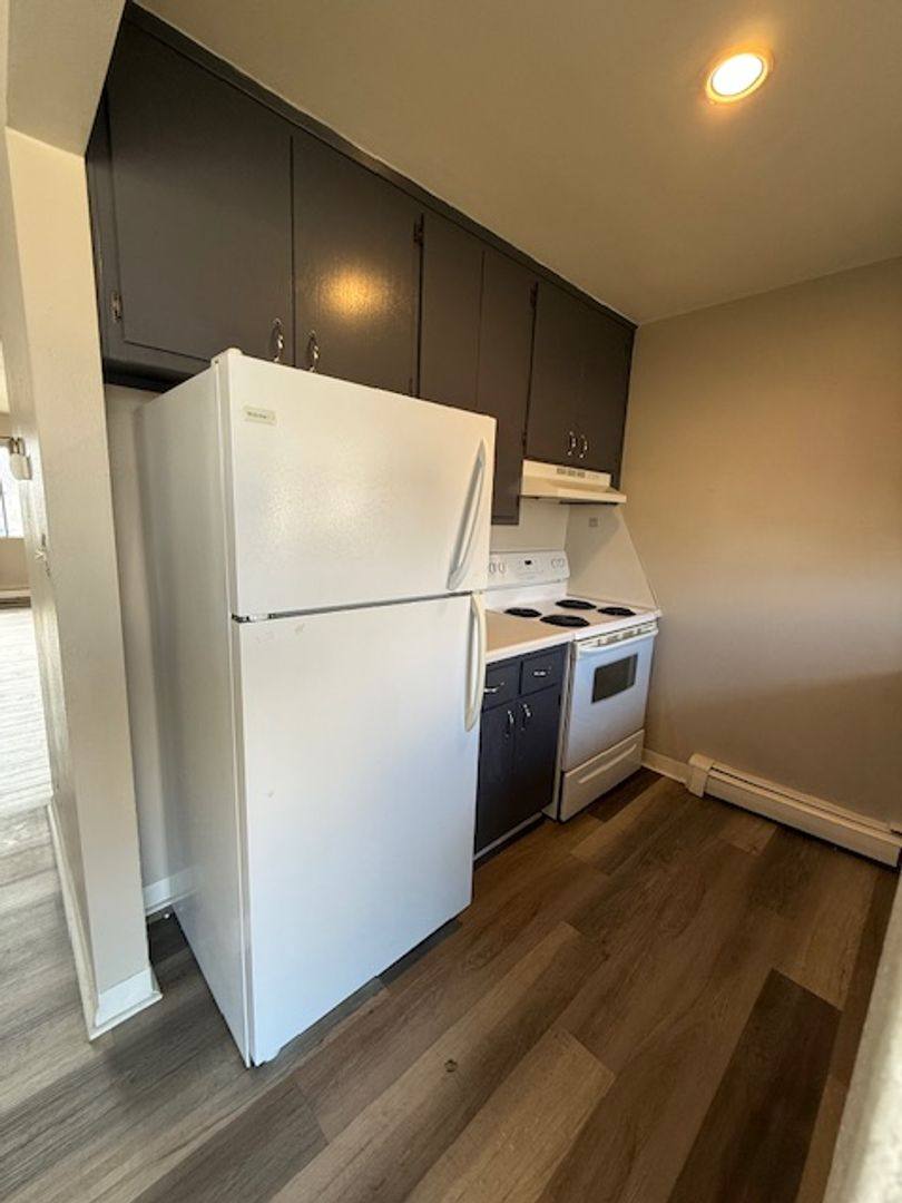Apartment for rent at 1735 15th Ave, Kenosha, WI 53140