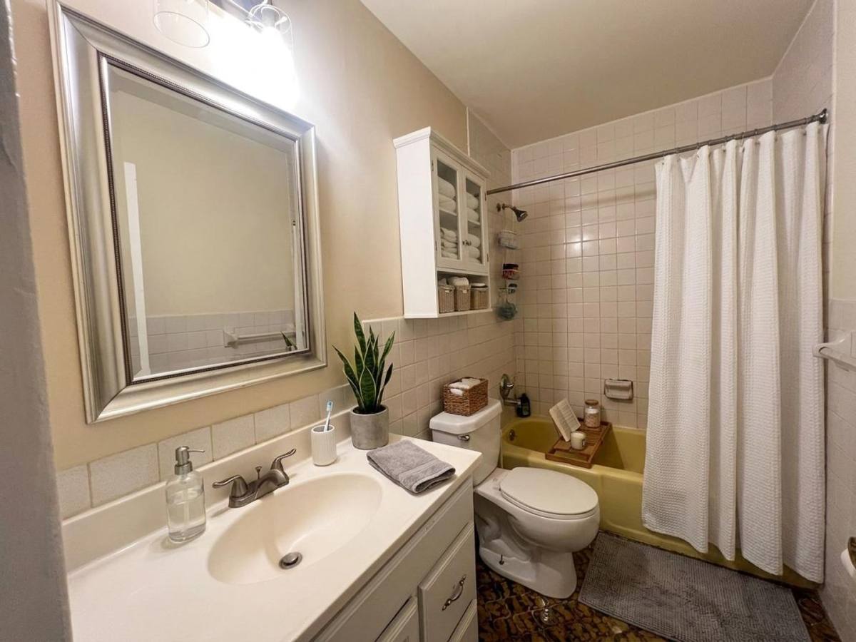 Apartment for rent at 406-408 W Lafayette St, West Chester, PA 19380