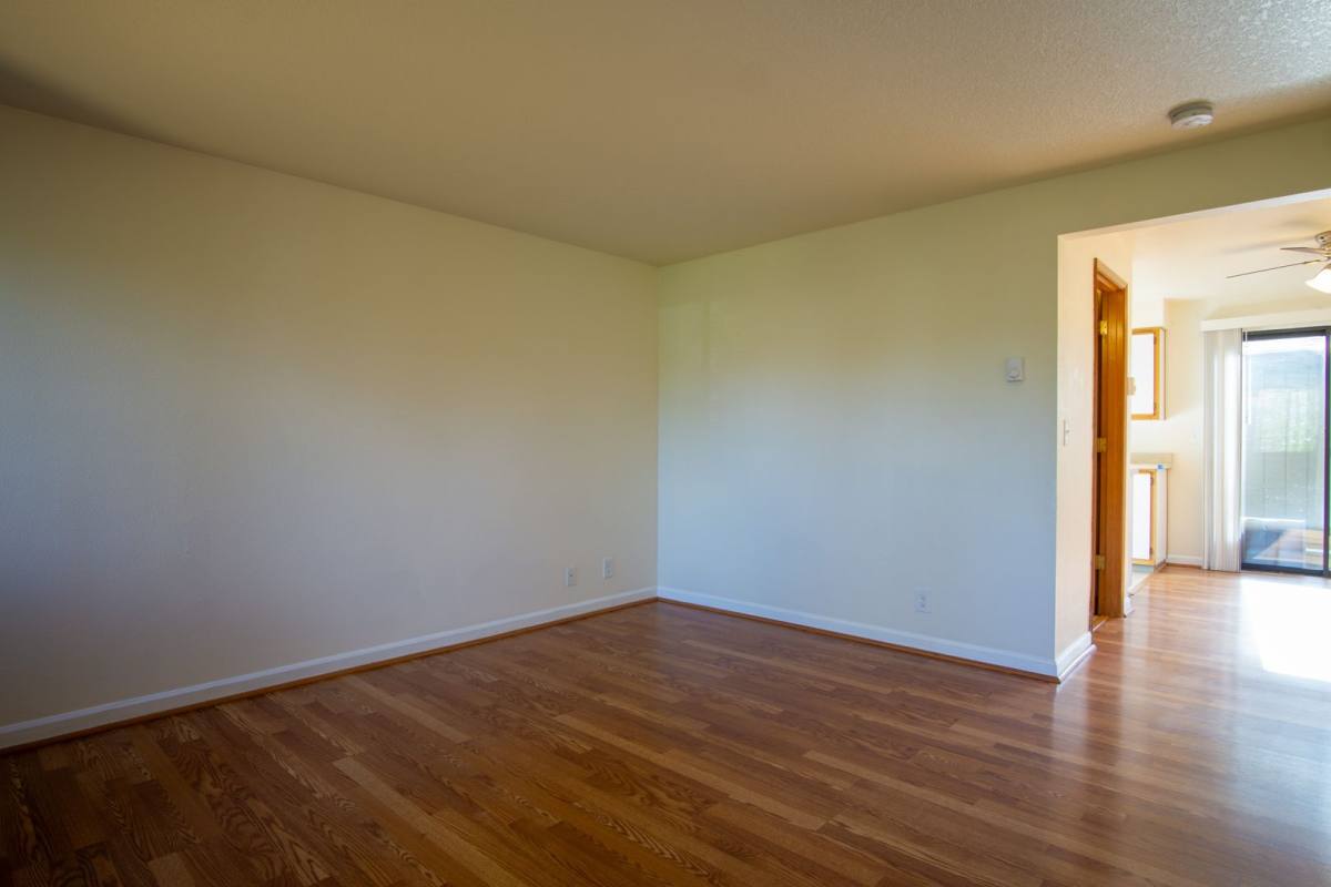 Townhouse for rent at 8363 SW Durham Rd, Portland, OR 97224