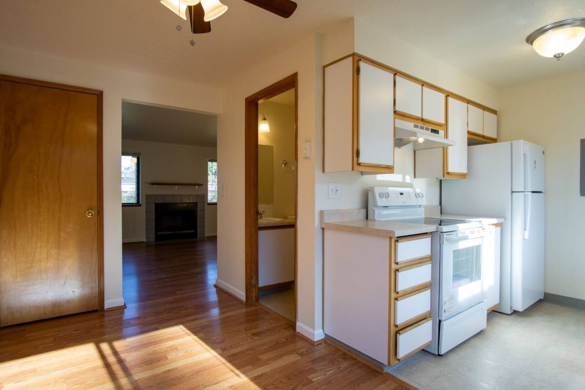 Townhouse for rent at 8363 SW Durham Rd, Portland, OR 97224