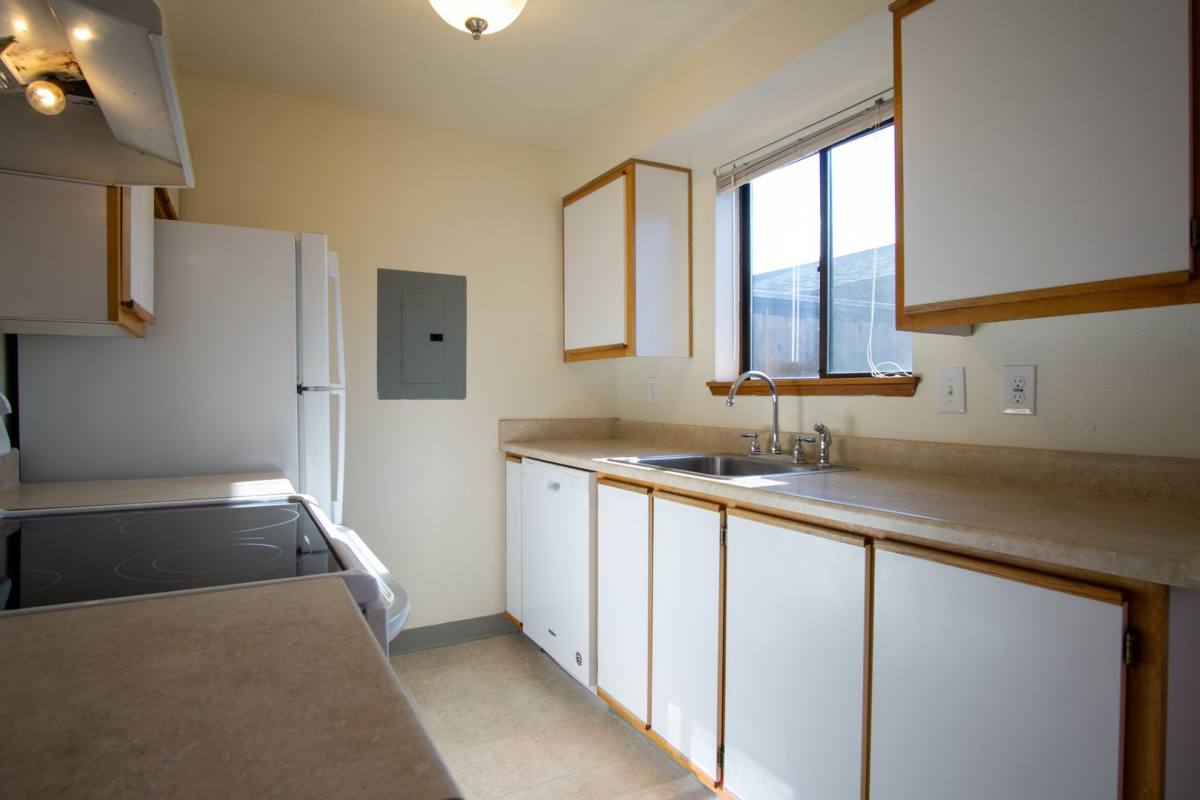 Townhouse for rent at 8363 SW Durham Rd, Portland, OR 97224