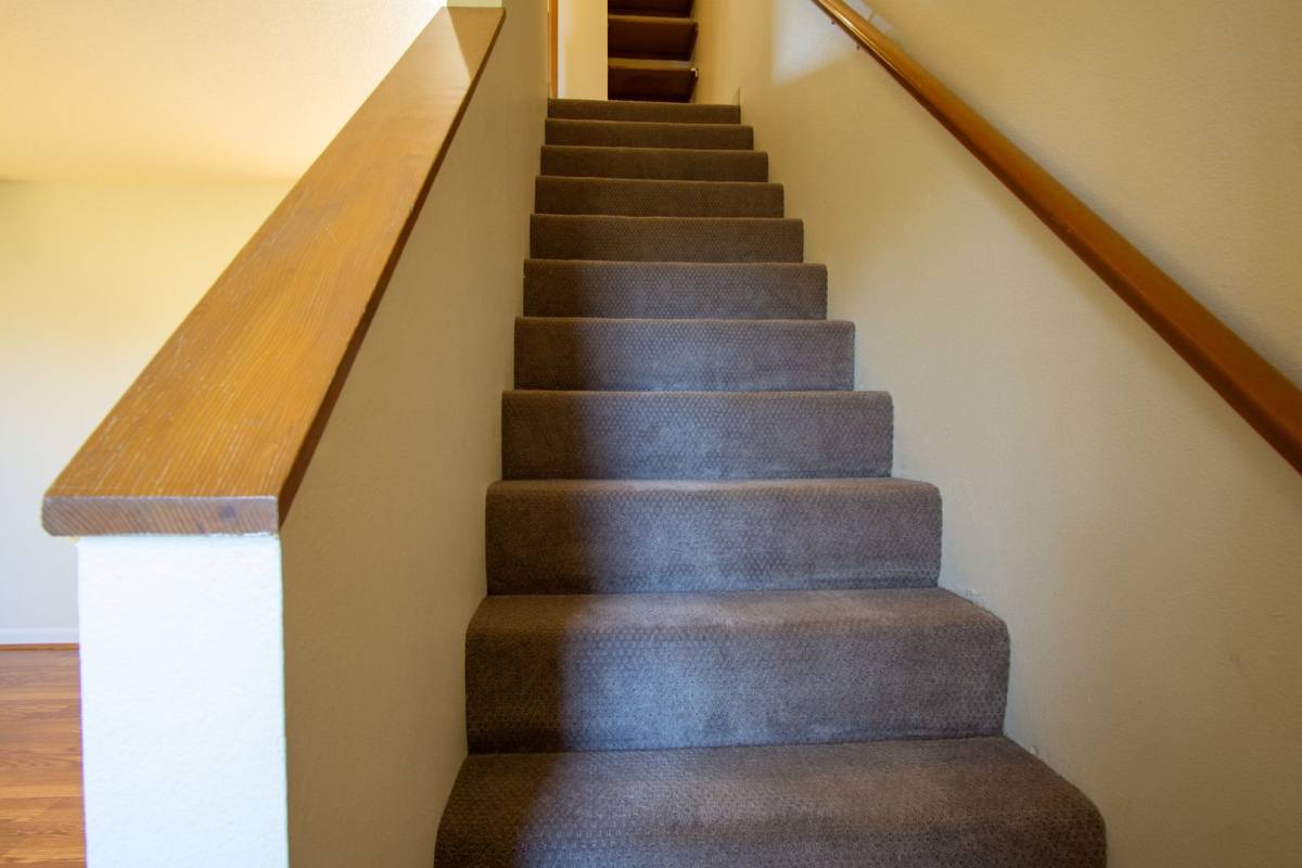 Townhouse for rent at 8363 SW Durham Rd, Portland, OR 97224