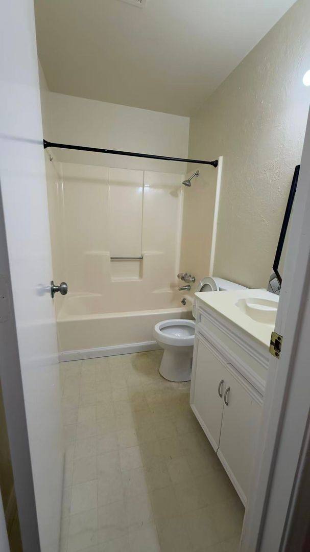 House for rent at 212 Darrin Dr, Rockwall, TX 75087