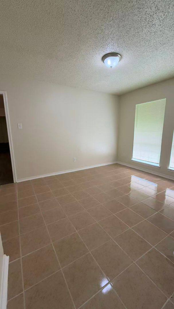 House for rent at 212 Darrin Dr, Rockwall, TX 75087