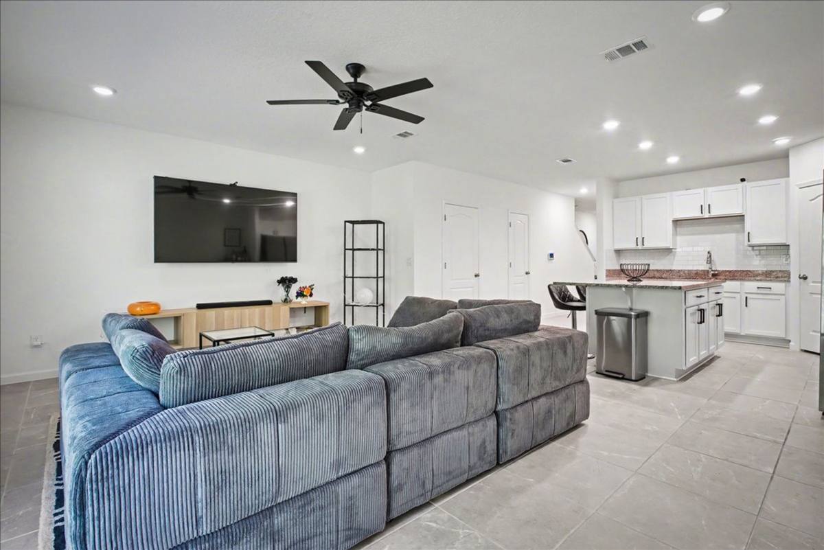 Townhouse for rent at 3231 Penny Cove Lane, Jacksonville, FL 32218