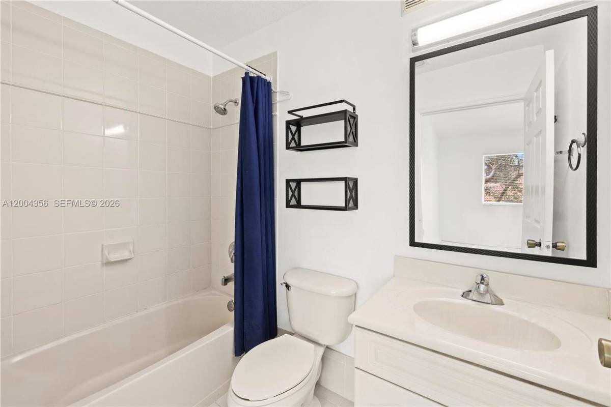 Condo for rent at 631 NW 79th Terrace, Hollywood, FL 33024