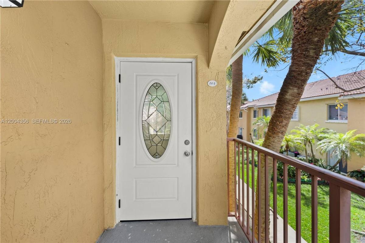 Condo for rent at 631 NW 79th Terrace, Hollywood, FL 33024