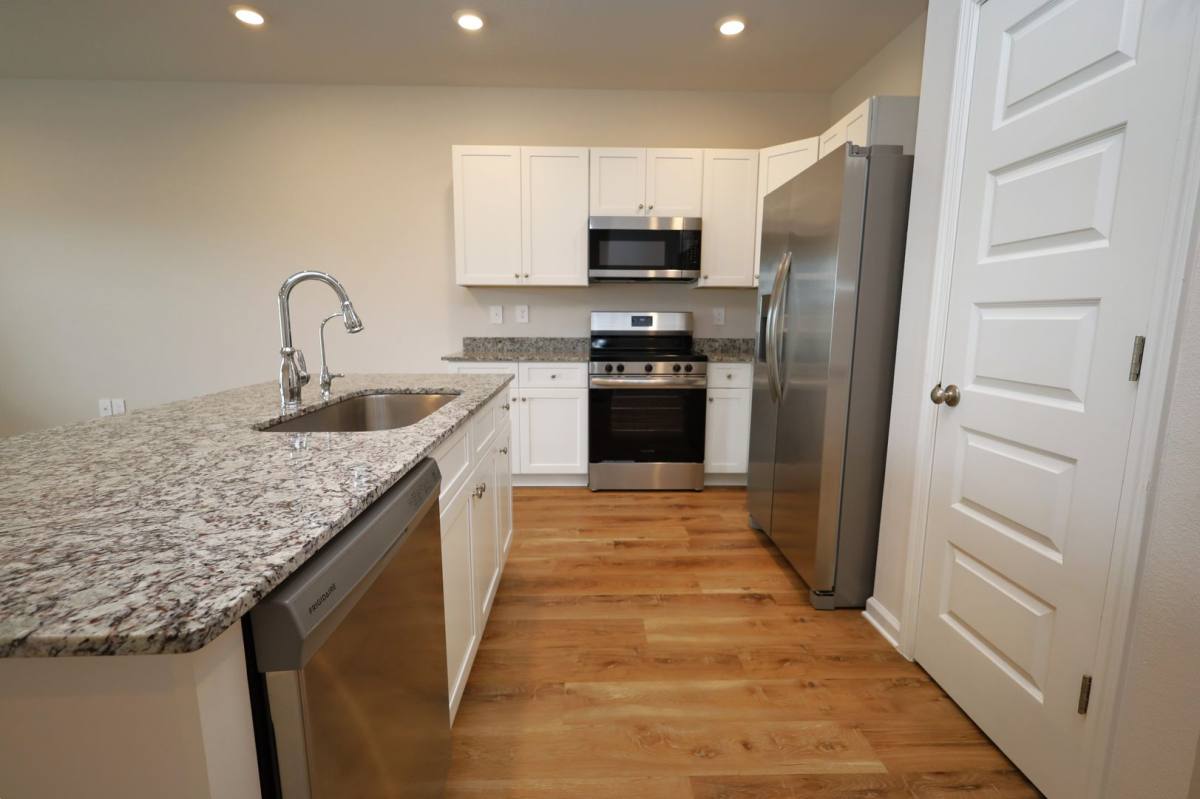 Townhouse for rent at 6042 Bemiss Towns Dr, Valdosta, GA 31605