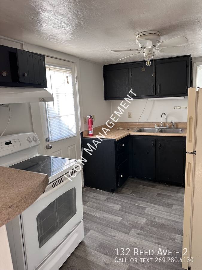 Apartment for rent at 132 Reed Ave #2, Kalamazoo, MI 49001