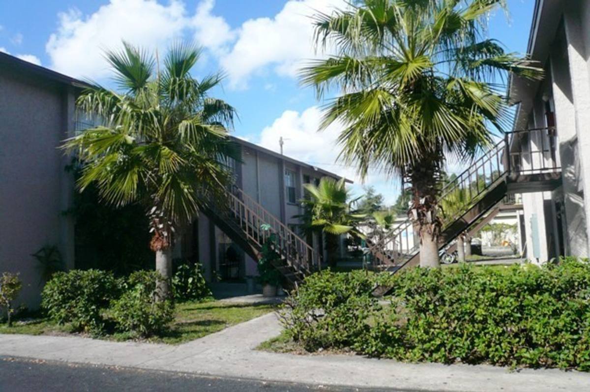 Apartment for rent at 1323 Baywatch Loop, Tampa, FL 33612