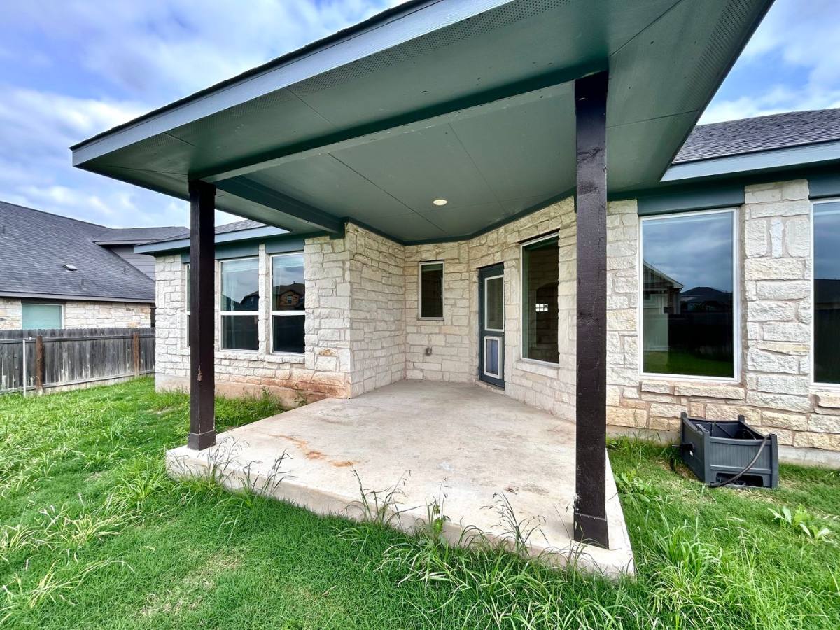 House for rent at 208 Azalea Springs Rd, Liberty Hill, TX 78642