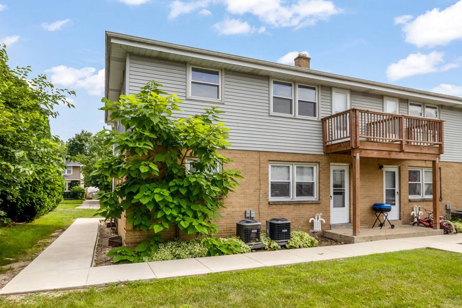 Apartment for rent at 147 S Grand Ave #1, Waukesha, WI 53186