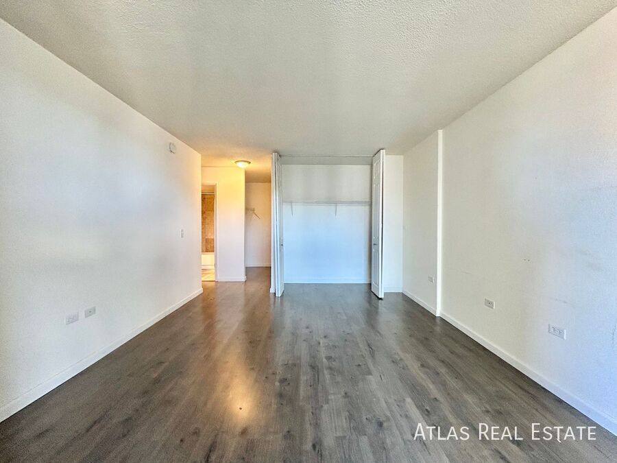 House for rent at 909 Logan St #9E, Denver, CO 80203