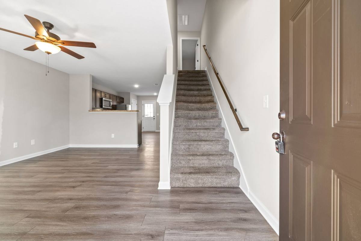 Apartment for rent at 264 Smithson Lane, Clarksville, TN 37040