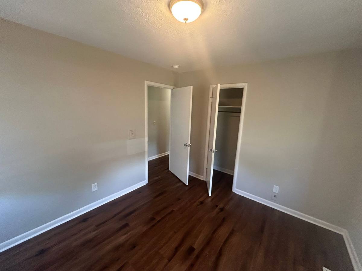 House for rent at 1904 Oglesby Dr, Huntsville, AL 35816