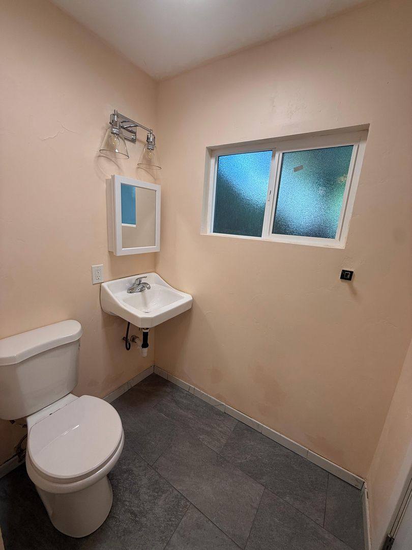 Apartment for rent at 1821 N St, Sacramento, CA 95811