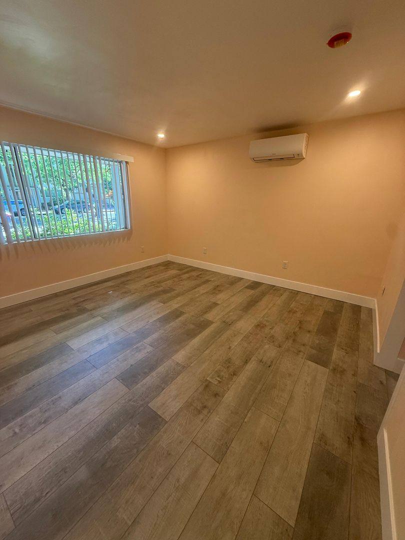 Apartment for rent at 1821 N St, Sacramento, CA 95811