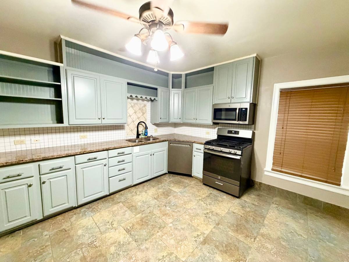 House for rent at 1901 N 28th St, Waco, TX 76707