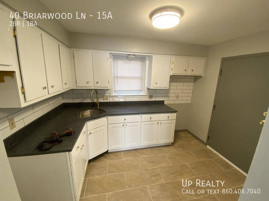 Apartment for rent at 40 Briarwood Lane #15A, Branford, CT 06405