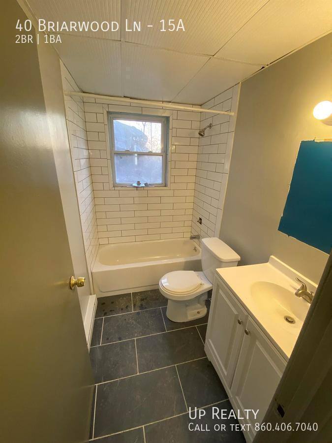 Apartment for rent at 40 Briarwood Lane #15A, Branford, CT 06405