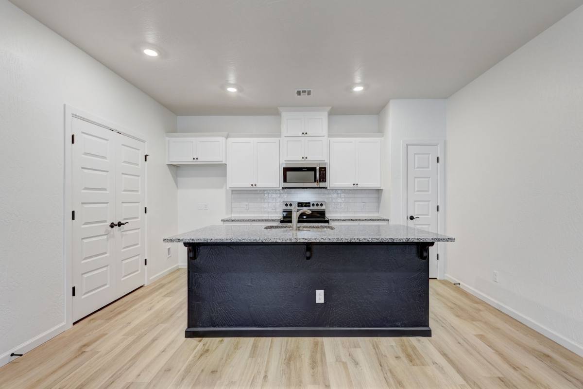 House for rent at 1129 Carpe Diem Court, Edmond, OK 73003