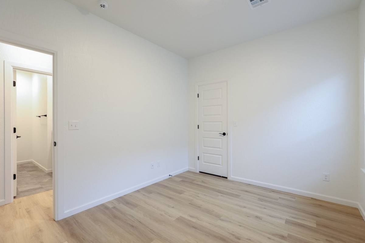 House for rent at 1129 Carpe Diem Court, Edmond, OK 73003