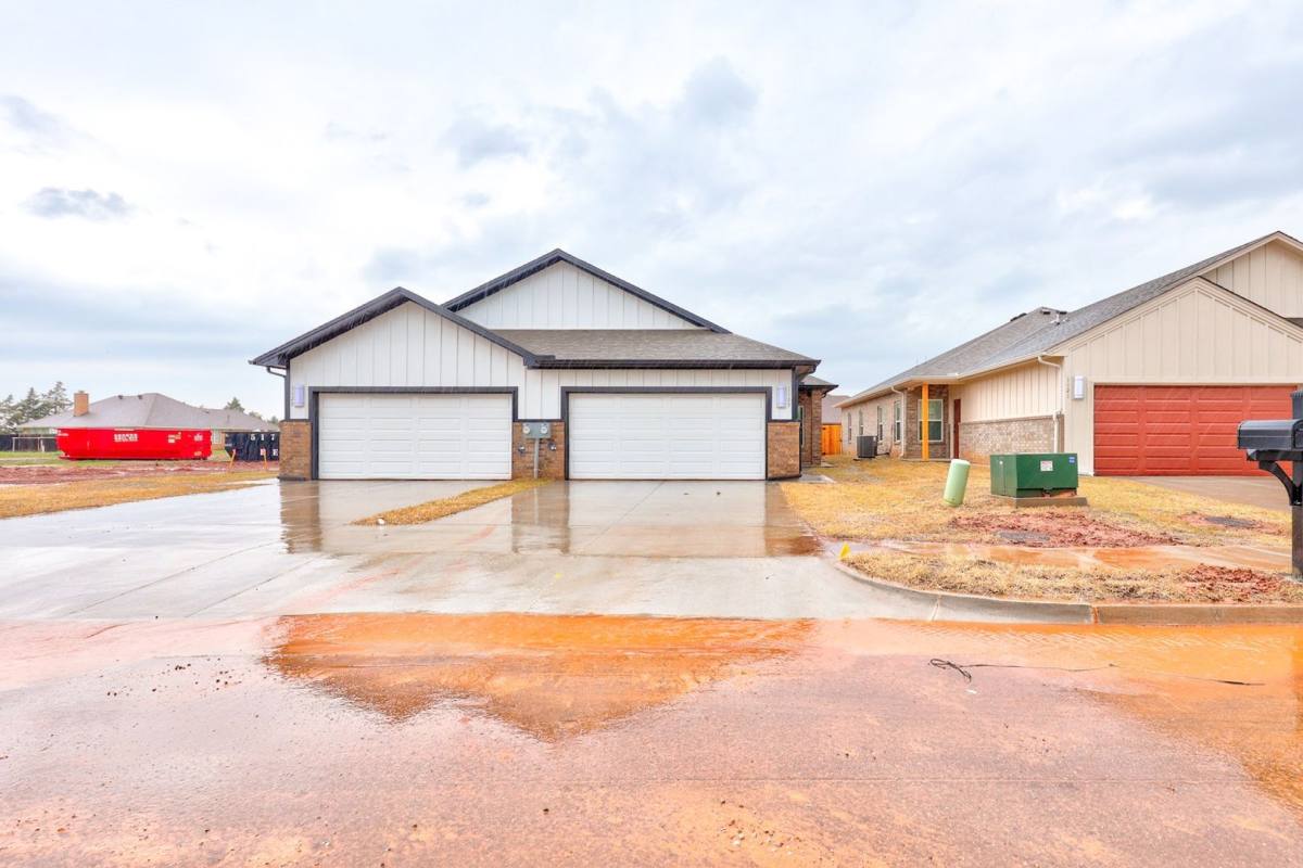 House for rent at 1129 Carpe Diem Court, Edmond, OK 73003